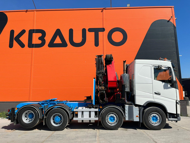 Interior photo 1: Dropside/ Flatbed truck, Crane truck Volvo FH 500 8x2*4 HMF 6020 OK6 / JIB FJ1200 K6 / WINCH