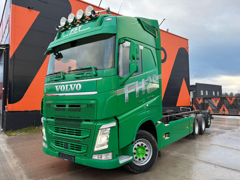 Volvo FH 540 8x4*4 9 TON FRONT AXLE / RETARDER / CHASSIS L=7989 mm - Cab chassis truck: picture 2 Volvo FH 540 8x4*4 9 TON FRONT AXLE / RETARDER / CHASSIS L=7989 mm - Cab chassis truck: picture 2