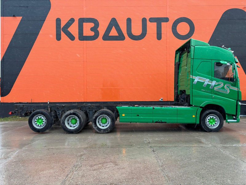 Volvo FH 540 8x4*4 9 TON FRONT AXLE / RETARDER / CHASSIS L=7989 mm - Cab chassis truck: picture 5 Volvo FH 540 8x4*4 9 TON FRONT AXLE / RETARDER / CHASSIS L=7989 mm - Cab chassis truck: picture 5