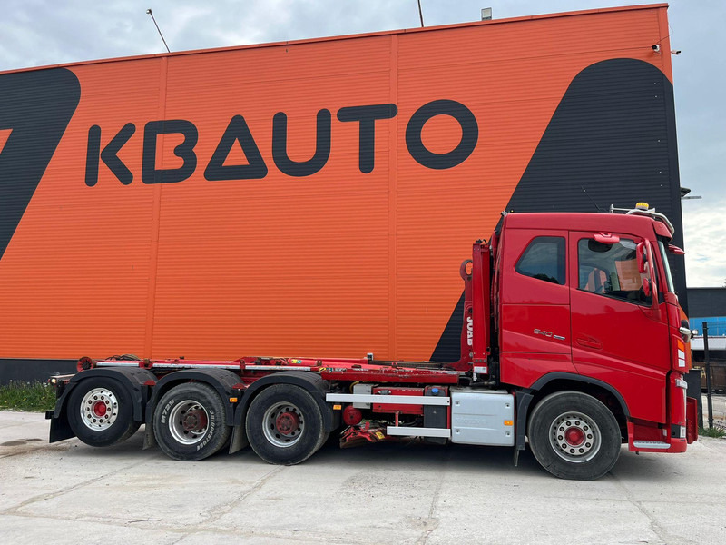 Volvo FH 540 8x4*4 JOAB L24 ton / L=5950 mm / UNDERBODY SCRAPER / RETARDER - Hook lift truck: picture 5 Volvo FH 540 8x4*4 JOAB L24 ton / L=5950 mm / UNDERBODY SCRAPER / RETARDER - Hook lift truck: picture 5