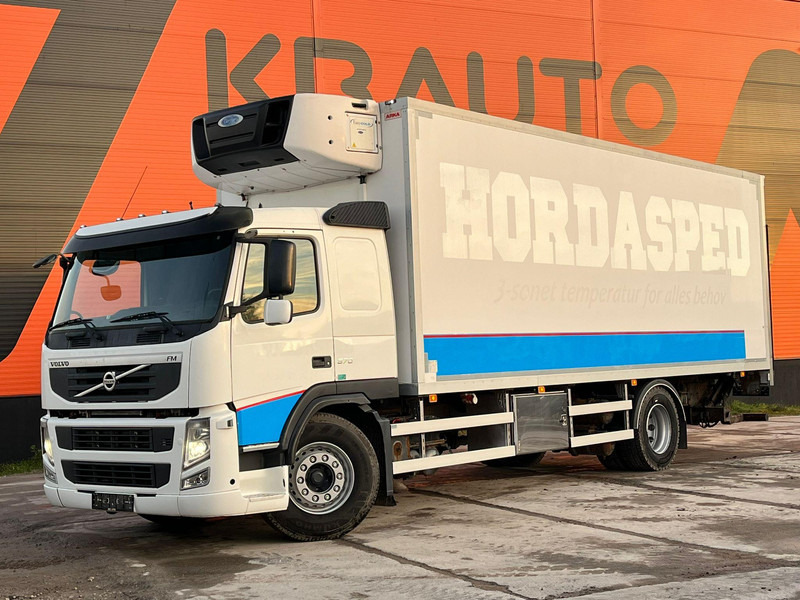 Volvo FM 370 4x2 SUPRA 950 Mt / BOX L=7746 mm - Refrigerator truck: picture 1 Volvo FM 370 4x2 SUPRA 950 Mt / BOX L=7746 mm - Refrigerator truck: picture 1