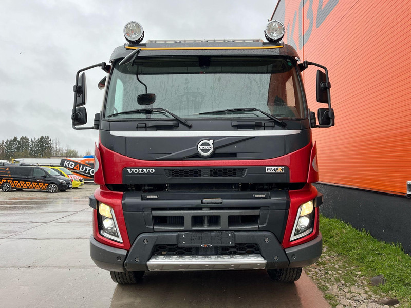Volvo FMX 540 8x4 RETARDER / TANDEM AXLE LIFT / BIG AXLES / BOX L=5703 mm - Tipper: picture 3 Volvo FMX 540 8x4 RETARDER / TANDEM AXLE LIFT / BIG AXLES / BOX L=5703 mm - Tipper: picture 3