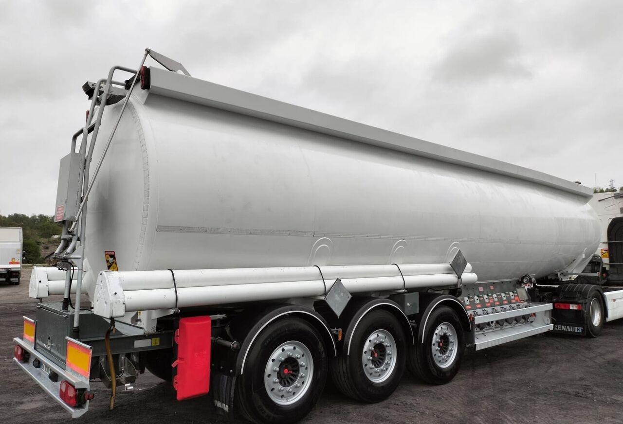 Magyar - Tanker semi-trailer: picture 1 Magyar - Tanker semi-trailer: picture 1