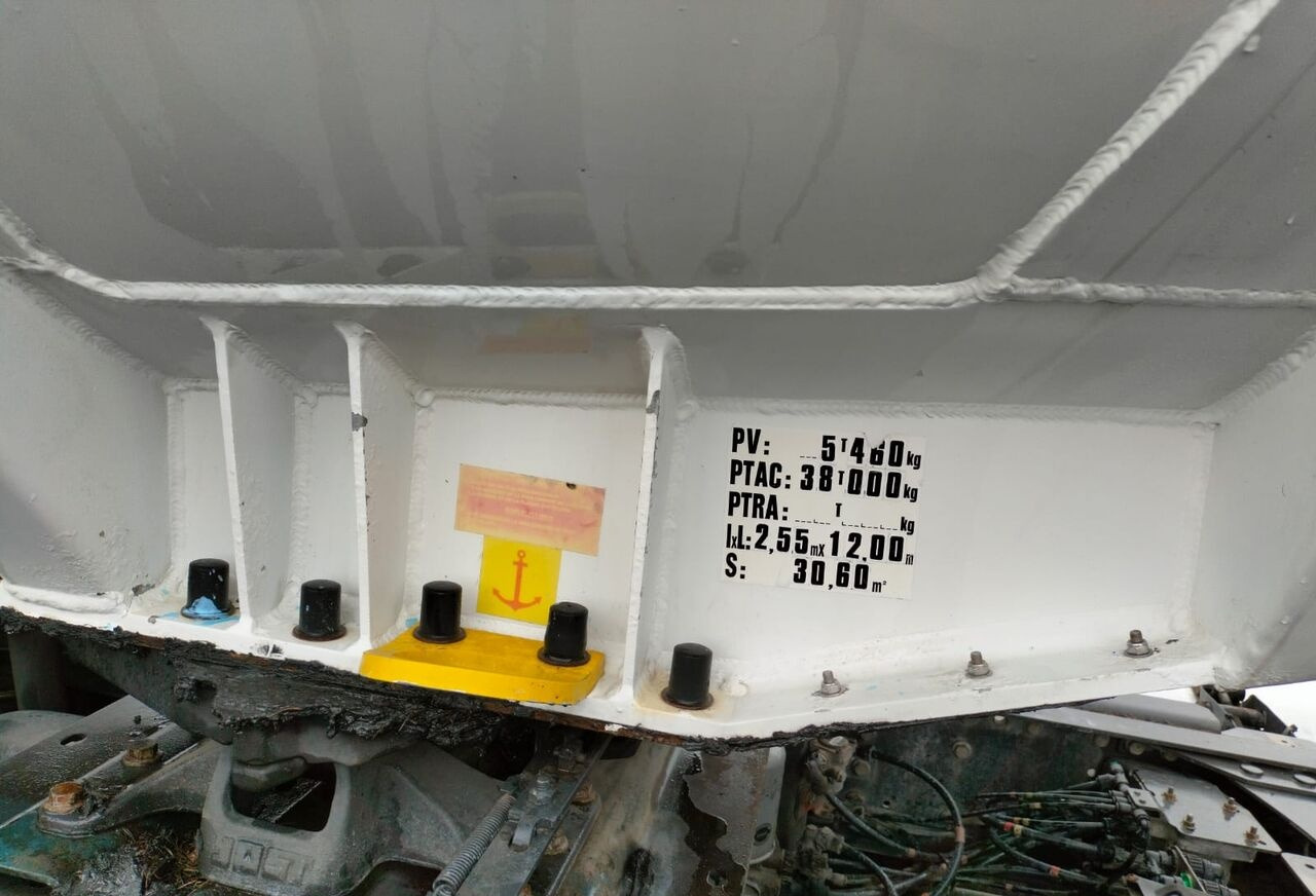 Tanker semi-trailer for transportation of fuel Magyar: picture 13
