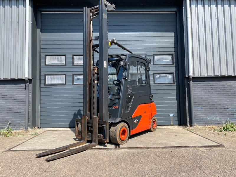 Linde E20PL-02 - Electric forklift: picture 3 Linde E20PL-02 - Electric forklift: picture 3