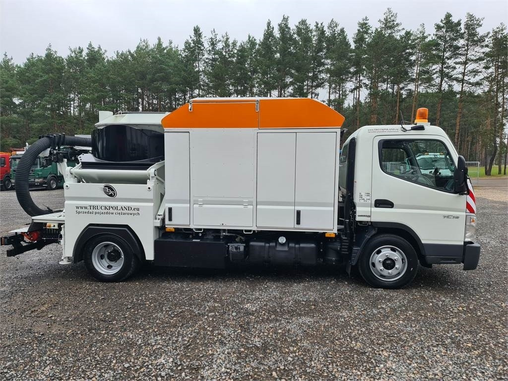 Mitsubishi CANTER odkurzacz koparka ssąca Saugbagger CITY SAU - Vacuum truck: picture 3 Mitsubishi CANTER odkurzacz koparka ssąca Saugbagger CITY SAU - Vacuum truck: picture 3