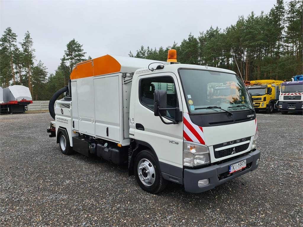 Mitsubishi CANTER odkurzacz koparka ssąca Saugbagger CITY SAU - Vacuum truck: picture 4 Mitsubishi CANTER odkurzacz koparka ssąca Saugbagger CITY SAU - Vacuum truck: picture 4