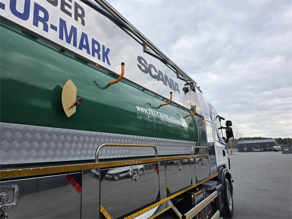 Scania WUKO KAISER EUR-MARK PKL 12.8 FOR CLEANING CANALS - Municipal/ Special vehicle: picture 2 Scania WUKO KAISER EUR-MARK PKL 12.8 FOR CLEANING CANALS - Municipal/ Special vehicle: picture 2