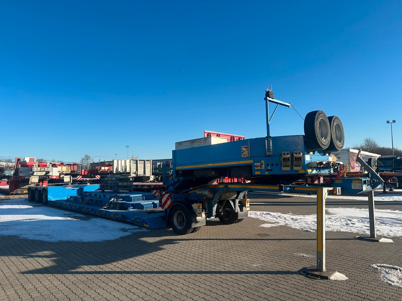 Faymonville Megamax 1+3 tiefbett / free swing dolly - Low loader semi-trailer: picture 1 Faymonville Megamax 1+3 tiefbett / free swing dolly - Low loader semi-trailer: picture 1