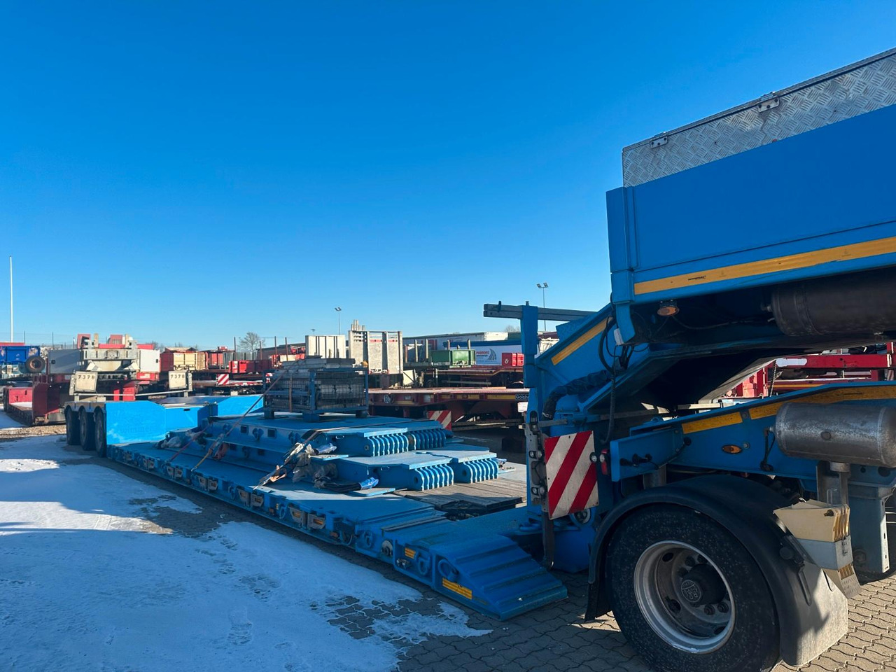 Faymonville Megamax 1+3 tiefbett / free swing dolly - Low loader semi-trailer: picture 3 Faymonville Megamax 1+3 tiefbett / free swing dolly - Low loader semi-trailer: picture 3