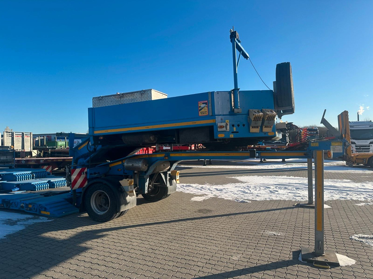 Faymonville Megamax 1+3 tiefbett / free swing dolly - Low loader semi-trailer: picture 2 Faymonville Megamax 1+3 tiefbett / free swing dolly - Low loader semi-trailer: picture 2