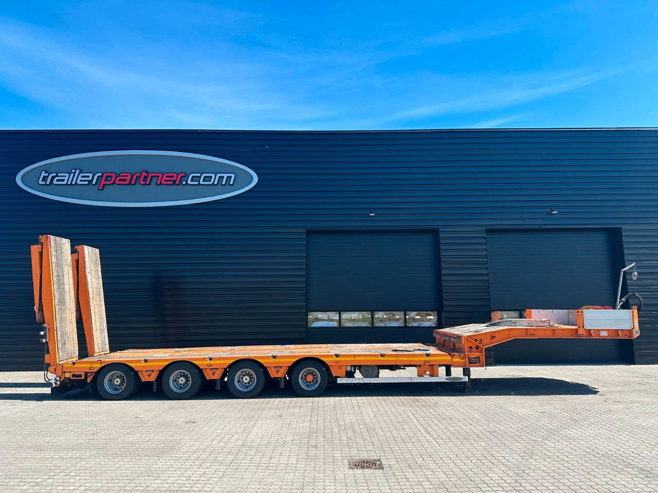 Faymonville Multimax 4 achs tieflader / Hydr. verbretiterung Faymonville Multimax 4 achs tieflader / Hydr. verbretiterung - Low loader semi-trailer: picture 1 Faymonville Multimax 4 achs tieflader / Hydr. verbretiterung Faymonville Multimax 4 achs tieflader / Hydr. verbretiterung - Low loader semi-trailer: picture 1