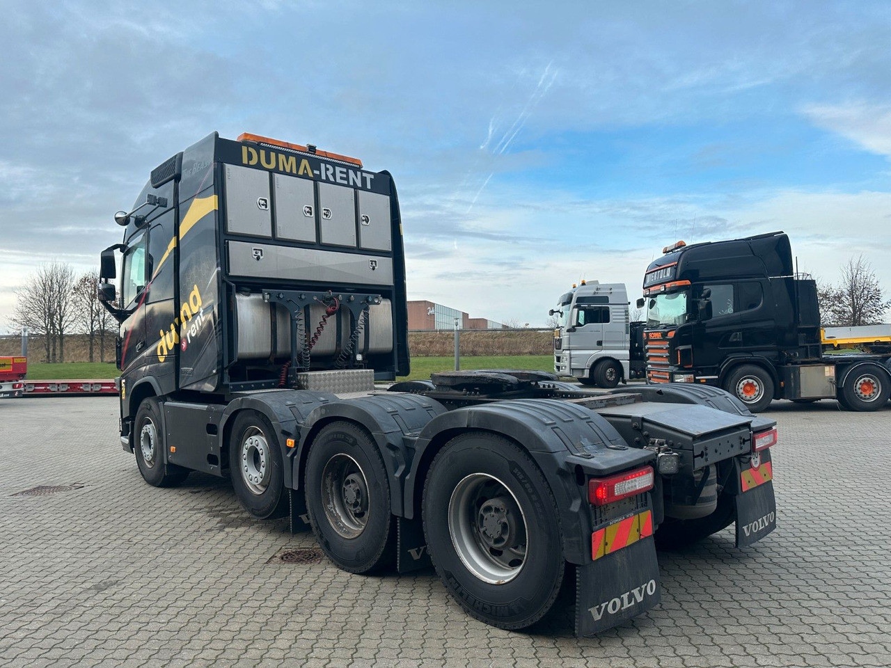 Volvo FH16 750 8x4 250 to. - Tractor unit: picture 5 Volvo FH16 750 8x4 250 to. - Tractor unit: picture 5