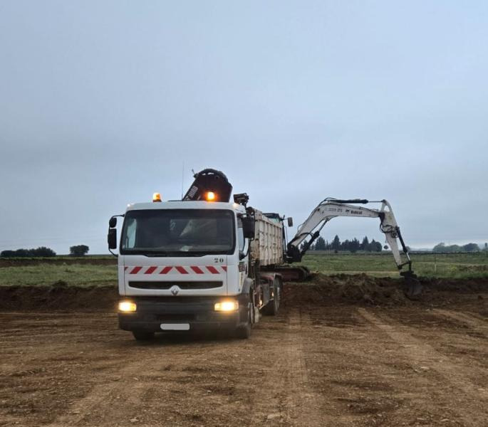 Renault C 370 DCI - Hook lift truck: picture 3 Renault C 370 DCI - Hook lift truck: picture 3