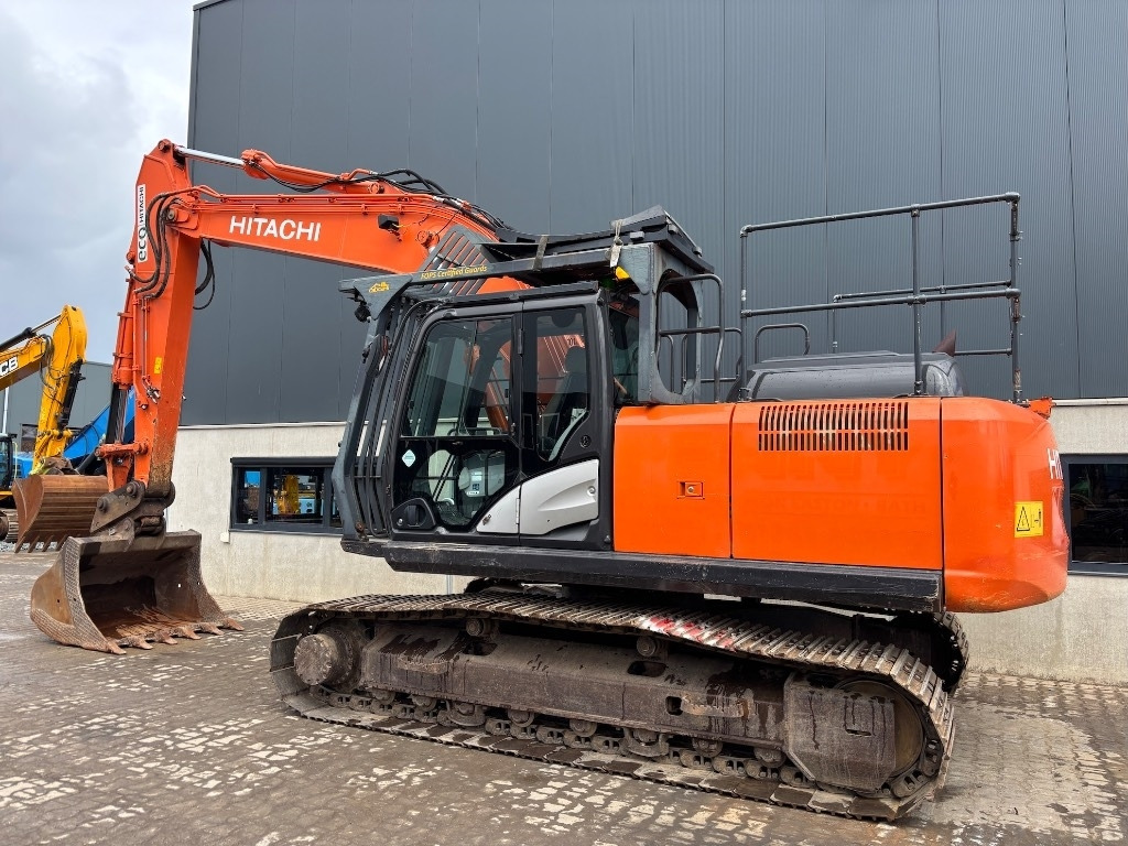 Hitachi ZX 210 LC-6 - Crawler excavator: picture 2 Hitachi ZX 210 LC-6 - Crawler excavator: picture 2