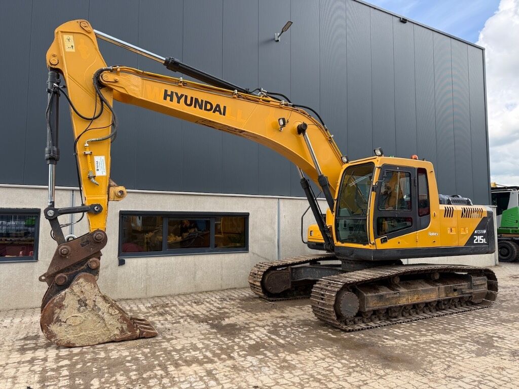 Hyundai R215L - R215 - 210 - Crawler excavator: picture 1 Hyundai R215L - R215 - 210 - Crawler excavator: picture 1