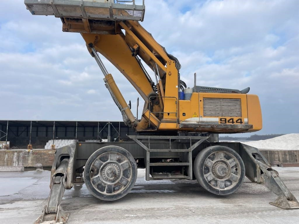 Liebherr A 944 C HD - Waste/ Industry handler: picture 3 Liebherr A 944 C HD - Waste/ Industry handler: picture 3