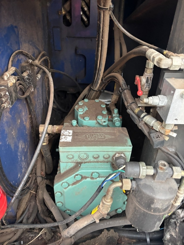 Waste/ Industry handler Sennebogen 830 Electric / 830A: picture 37 Waste/ Industry handler Sennebogen 830 Electric / 830A: picture 37