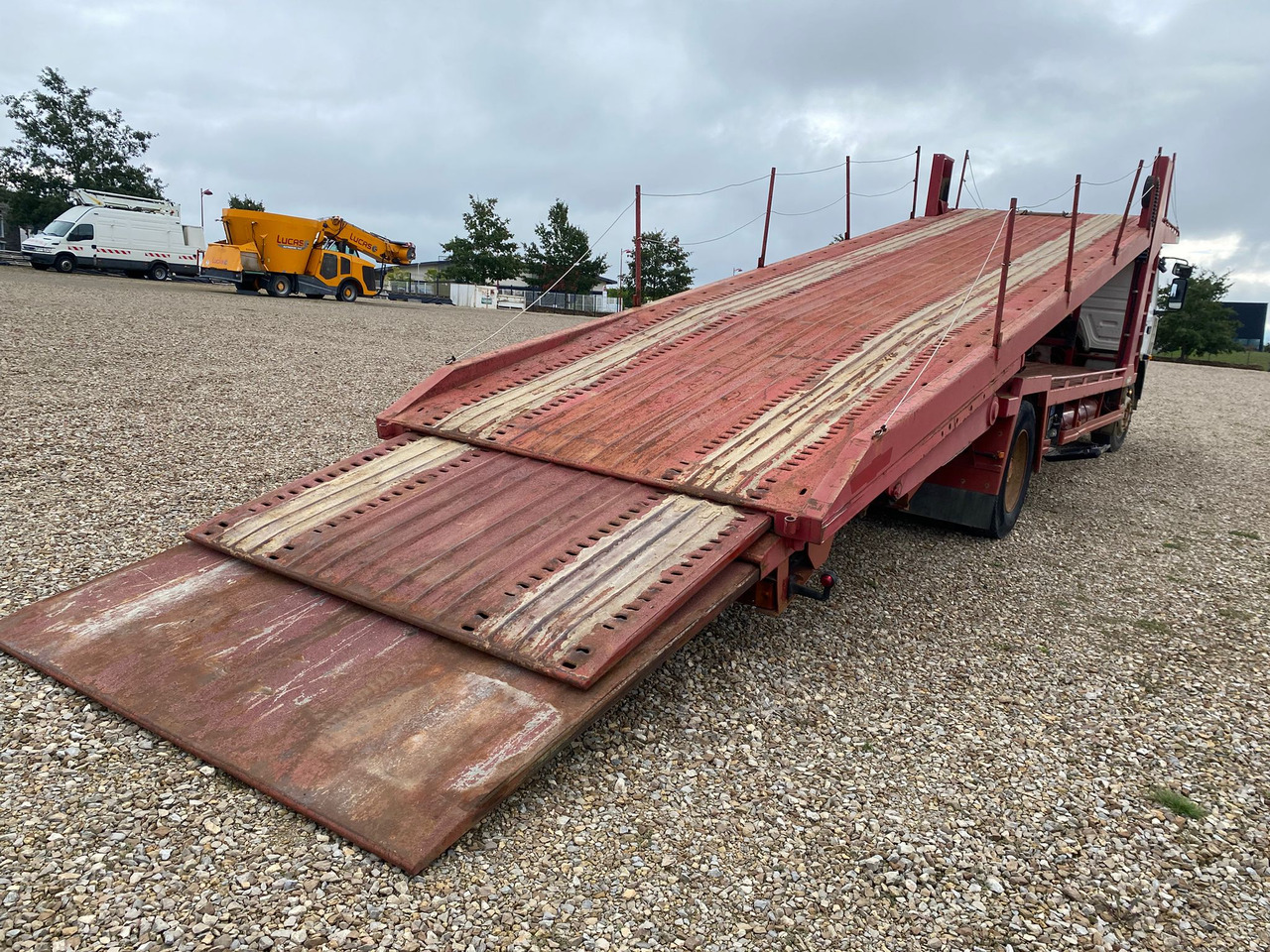 RENAULT GR 280 - Autotransporter truck: picture 3 RENAULT GR 280 - Autotransporter truck: picture 3