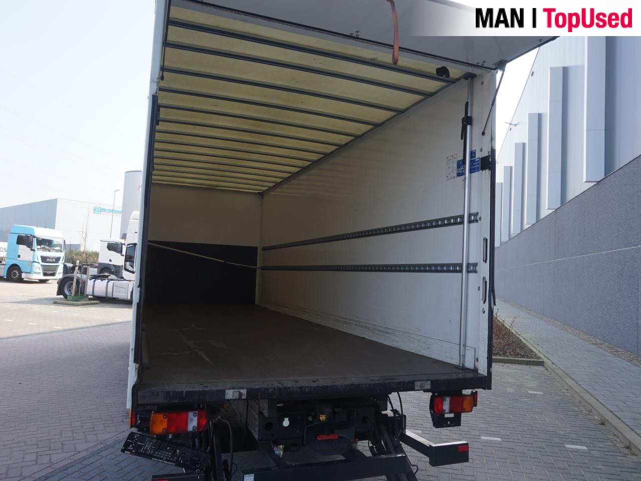MAN TGL 12.250 4x2 BL CH - Dropside/ Flatbed truck: picture 5 MAN TGL 12.250 4x2 BL CH - Dropside/ Flatbed truck: picture 5