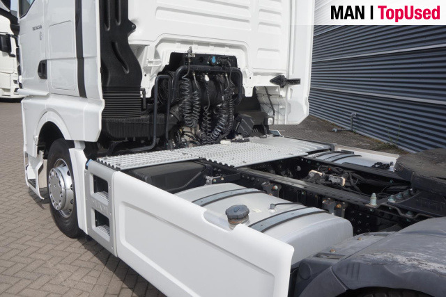 Tractor unit MAN TGX 18.510 4x2 LL SA: picture 15