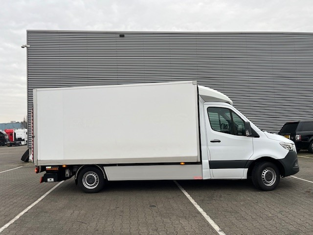 Mercedes-Benz Sprinter 316 2.2 CDI / Box / Loadlift / Air-suspension / APK-TUV 05-26 - Commercial vehicle: picture 2 Mercedes-Benz Sprinter 316 2.2 CDI / Box / Loadlift / Air-suspension / APK-TUV 05-26 - Commercial vehicle: picture 2