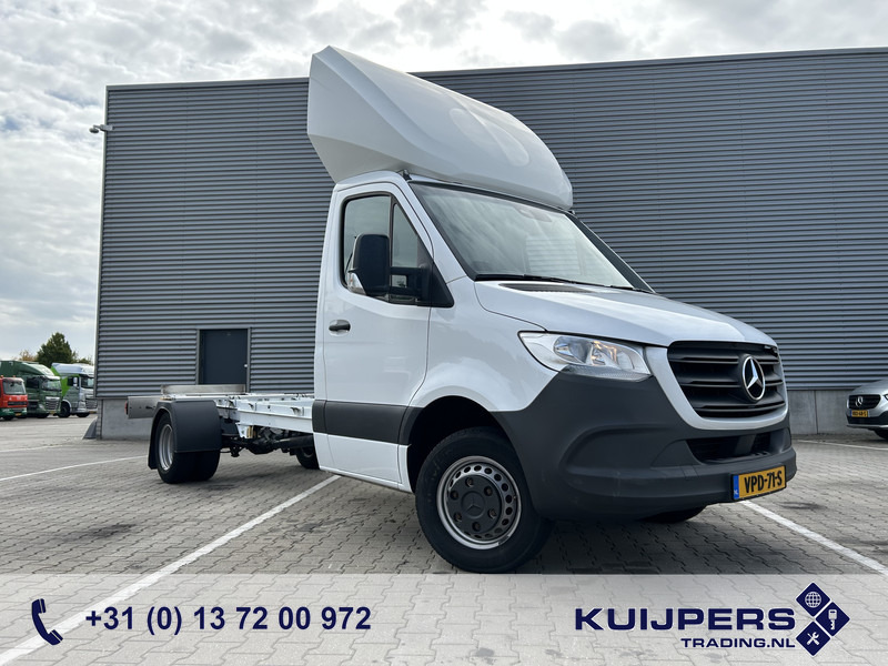 Mercedes-Benz Sprinter 515 1.9 CDI / Chassis Cabine / WB 433 cm / 324 dkm / APK TUV 03-26 - Commercial vehicle: picture 1 Mercedes-Benz Sprinter 515 1.9 CDI / Chassis Cabine / WB 433 cm / 324 dkm / APK TUV 03-26 - Commercial vehicle: picture 1