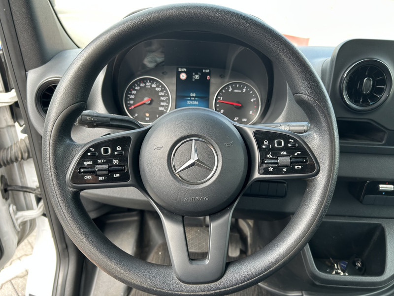 Mercedes-Benz Sprinter 515 1.9 CDI / Chassis Cabine / WB 433 cm / 324 dkm / APK TUV 03-26 - Commercial vehicle: picture 5 Mercedes-Benz Sprinter 515 1.9 CDI / Chassis Cabine / WB 433 cm / 324 dkm / APK TUV 03-26 - Commercial vehicle: picture 5