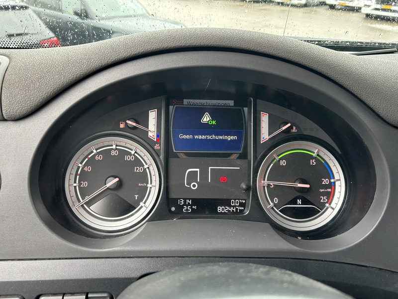 DAF CF 370 FA / 802 dkm / Curtainside / Loadlift / VBG Trailer Coupling - Curtain side truck: picture 4 DAF CF 370 FA / 802 dkm / Curtainside / Loadlift / VBG Trailer Coupling - Curtain side truck: picture 4