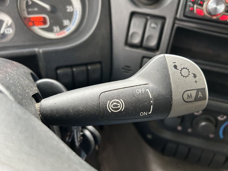 DAF CF 65 220 Euro 5 / 18 Ton / 650 dkm / Curtainside / Loadlift / APK 09-26 - Curtain side truck: picture 5 DAF CF 65 220 Euro 5 / 18 Ton / 650 dkm / Curtainside / Loadlift / APK 09-26 - Curtain side truck: picture 5