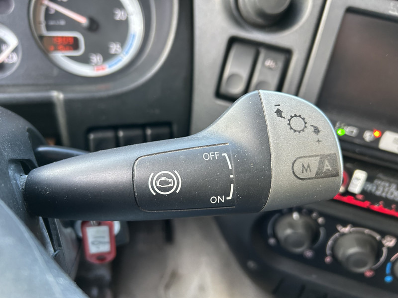 DAF CF 75 310 Euro 5 / Curtainside Box / Loadlift / Trailer Coupling - Curtain side truck: picture 5 DAF CF 75 310 Euro 5 / Curtainside Box / Loadlift / Trailer Coupling - Curtain side truck: picture 5