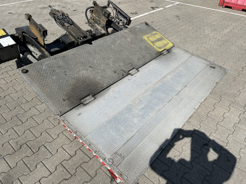 Dhollandia DHSV.20 / 2018 / Laadklep / Plateaumaat 240 x 170 cm - Tail lift: picture 2 Dhollandia DHSV.20 / 2018 / Laadklep / Plateaumaat 240 x 170 cm - Tail lift: picture 2