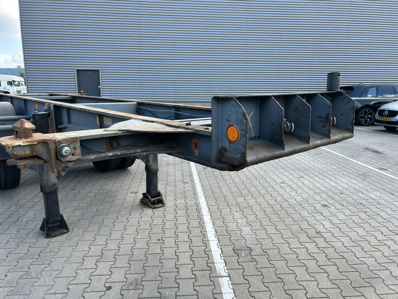 Fruehauf ED 24 / 2 as Blad - Spring / Container 20 FT / Classic / Oldtimer - Container transporter/ Swap body semi-trailer: picture 3 Fruehauf ED 24 / 2 as Blad - Spring / Container 20 FT / Classic / Oldtimer - Container transporter/ Swap body semi-trailer: picture 3