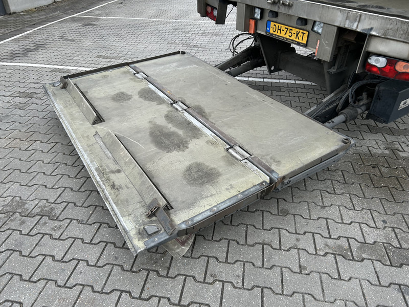 H.T.F. HZO 39 / Carrier Vector 1800 Frigo / Flowers / Loadlift 2500 kg / NL Trailer - Refrigerator semi-trailer: picture 5 H.T.F. HZO 39 / Carrier Vector 1800 Frigo / Flowers / Loadlift 2500 kg / NL Trailer - Refrigerator semi-trailer: picture 5