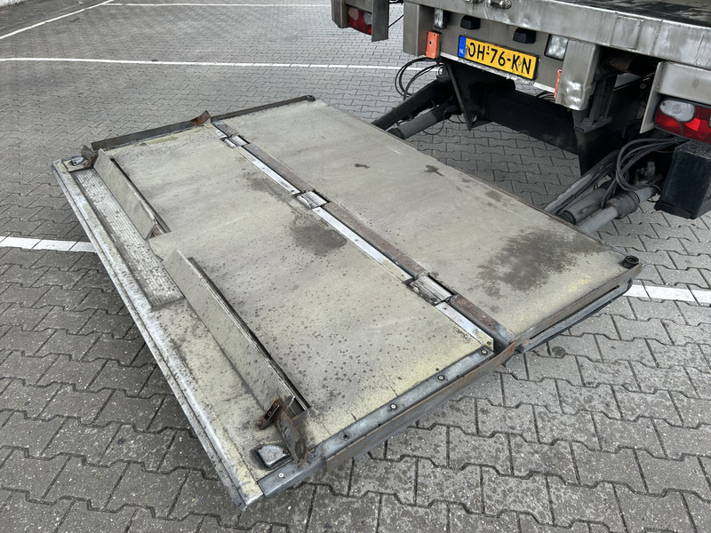 H.T.F HZO 39 / Heiwo / Isolated Box / Steer + Lift Axle / Loadlift 2500 kg - Closed box semi-trailer: picture 5 H.T.F HZO 39 / Heiwo / Isolated Box / Steer + Lift Axle / Loadlift 2500 kg - Closed box semi-trailer: picture 5