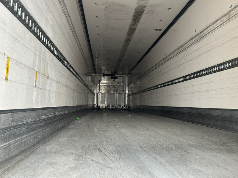 Krone Cool Liner / Thermo King Reefer -29 gr / Frigo Box / Loadlift / 2x Lift Axle / APK/TUV 3-2026 - Refrigerator semi-trailer: picture 3 Krone Cool Liner / Thermo King Reefer -29 gr / Frigo Box / Loadlift / 2x Lift Axle / APK/TUV 3-2026 - Refrigerator semi-trailer: picture 3
