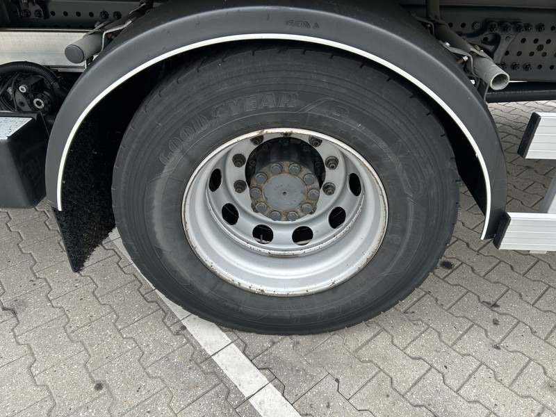 Mercedes-Benz Actros 2124 / Carrier Koeler -30 gr / Cheraeu / Laadklep / APK 11-26 leasing Mercedes-Benz Actros 2124 / Carrier Koeler -30 gr / Cheraeu / Laadklep / APK 11-26: picture 18 Mercedes-Benz Actros 2124 / Carrier Koeler -30 gr / Cheraeu / Laadklep / APK 11-26 leasing Mercedes-Benz Actros 2124 / Carrier Koeler -30 gr / Cheraeu / Laadklep / APK 11-26: picture 18