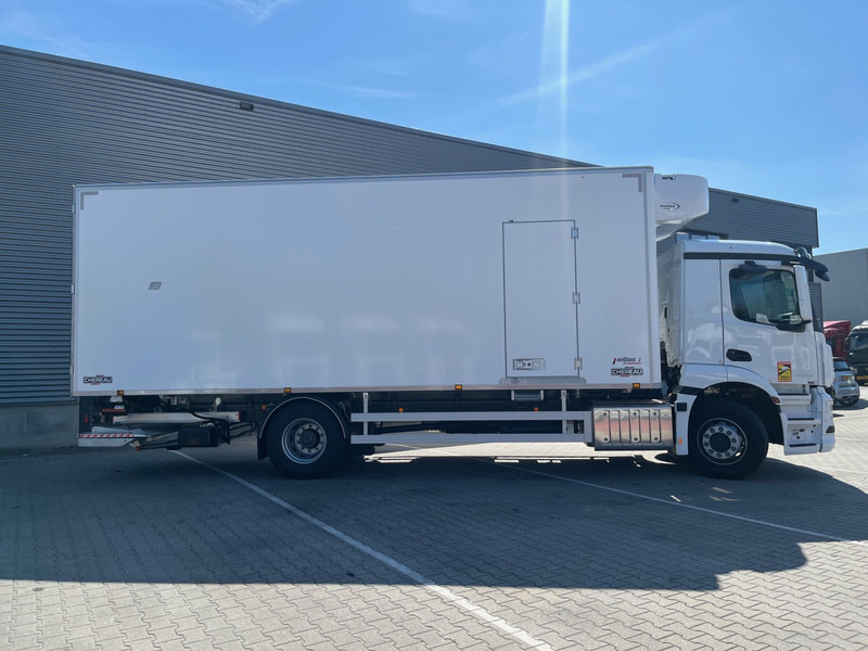 Mercedes-Benz Actros 2124 MULTITEMP / Carrier Koeler / Alleen Te Huur -> 013-7200971 - Refrigerator truck: picture 4 Mercedes-Benz Actros 2124 MULTITEMP / Carrier Koeler / Alleen Te Huur -> 013-7200971 - Refrigerator truck: picture 4