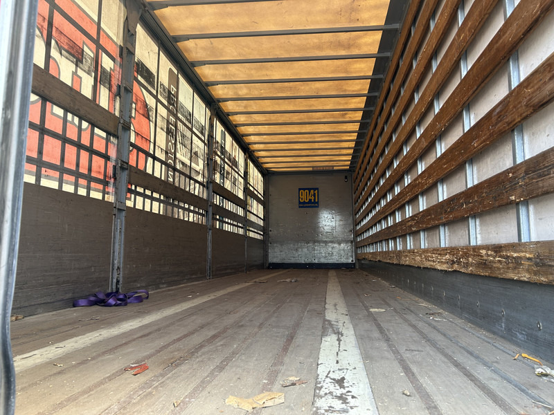 Renders ROC 12.10 City / Box / Loadlift 2000 kg / NL Trailer - Closed box semi-trailer: picture 3 Renders ROC 12.10 City / Box / Loadlift 2000 kg / NL Trailer - Closed box semi-trailer: picture 3