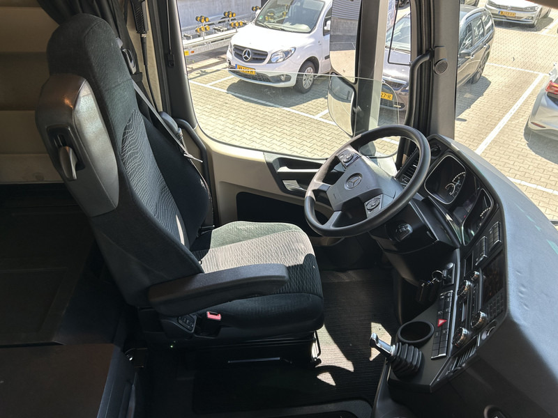 Mercedes-Benz Actros 1842 Bigspace / 770 dkm / Mega / New Tacho / Stand Klima / 2 Tanks - Tractor unit: picture 3 Mercedes-Benz Actros 1842 Bigspace / 770 dkm / Mega / New Tacho / Stand Klima / 2 Tanks - Tractor unit: picture 3