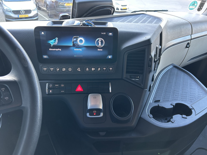 Mercedes-Benz Actros 1845 Gigaspace / Tacho V2 / PTO - Hydraulic / Stand Airco / APK TUV 11-26 - Tractor unit: picture 5 Mercedes-Benz Actros 1845 Gigaspace / Tacho V2 / PTO - Hydraulic / Stand Airco / APK TUV 11-26 - Tractor unit: picture 5