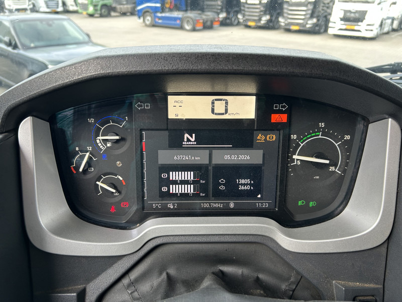 Renault T 380 Comfort / 637 dkm / NL Truck - Tractor unit: picture 4 Renault T 380 Comfort / 637 dkm / NL Truck - Tractor unit: picture 4