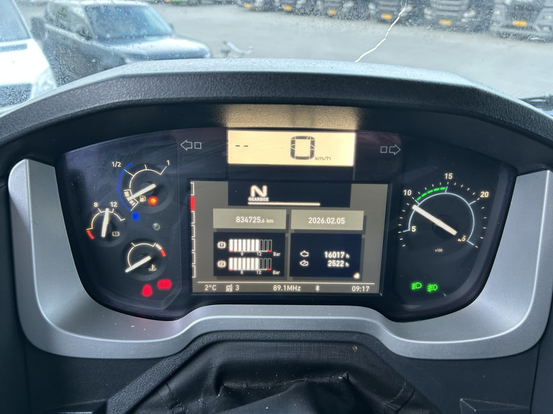 Renault T 380 Comfort / 834 dkm / NL Truck / APK TUV 06-26 - Tractor unit: picture 4 Renault T 380 Comfort / 834 dkm / NL Truck / APK TUV 06-26 - Tractor unit: picture 4