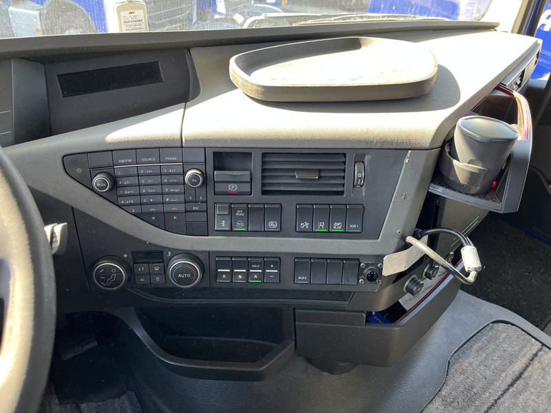 Volvo FH 420 Globetrotter / 919 dkm / 2 Tanks / VEB+ / APK TUV 07-25 - Tractor unit: picture 5 Volvo FH 420 Globetrotter / 919 dkm / 2 Tanks / VEB+ / APK TUV 07-25 - Tractor unit: picture 5