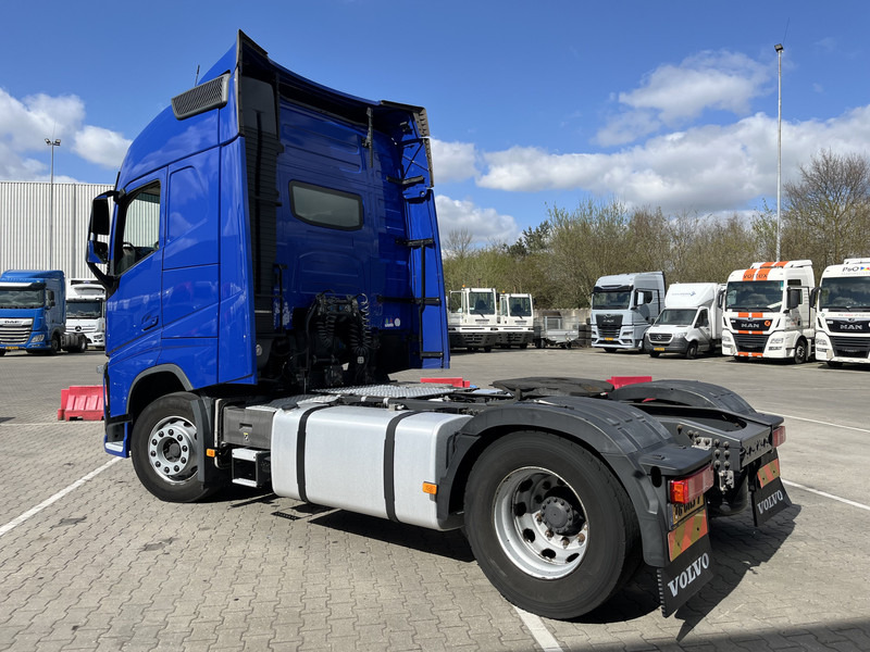 Tractor unit Volvo FH 420 Globetrotter / 939 dkm / 2 Tanks / VEB+ / APK TUV 07-25: picture 17