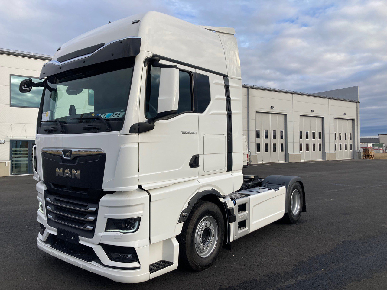 MAN TGX 18.440 4×2 Dragbil - Tractor unit: picture 1 MAN TGX 18.440 4×2 Dragbil - Tractor unit: picture 1