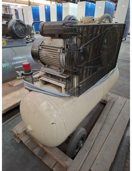 Javac TX-3 - Air compressor: picture 3 Javac TX-3 - Air compressor: picture 3