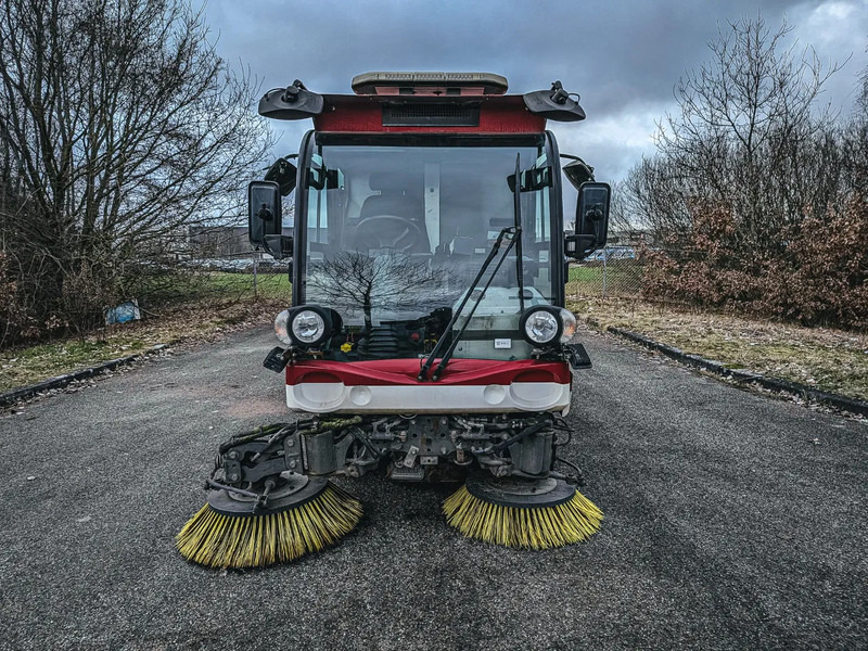 Mathieu AZURE FLEX - Industrial sweeper: picture 5 Mathieu AZURE FLEX - Industrial sweeper: picture 5