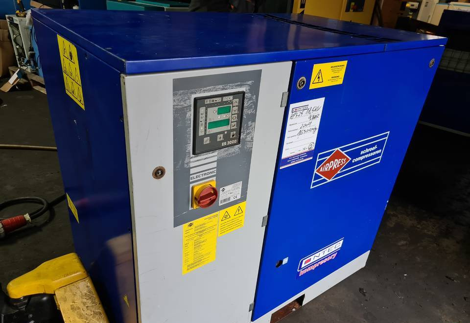 Kompresor śrubowy AIRPRESS APS 25, 18,5 kw, (2) - Air compressor: picture 3 Kompresor śrubowy AIRPRESS APS 25, 18,5 kw, (2) - Air compressor: picture 3