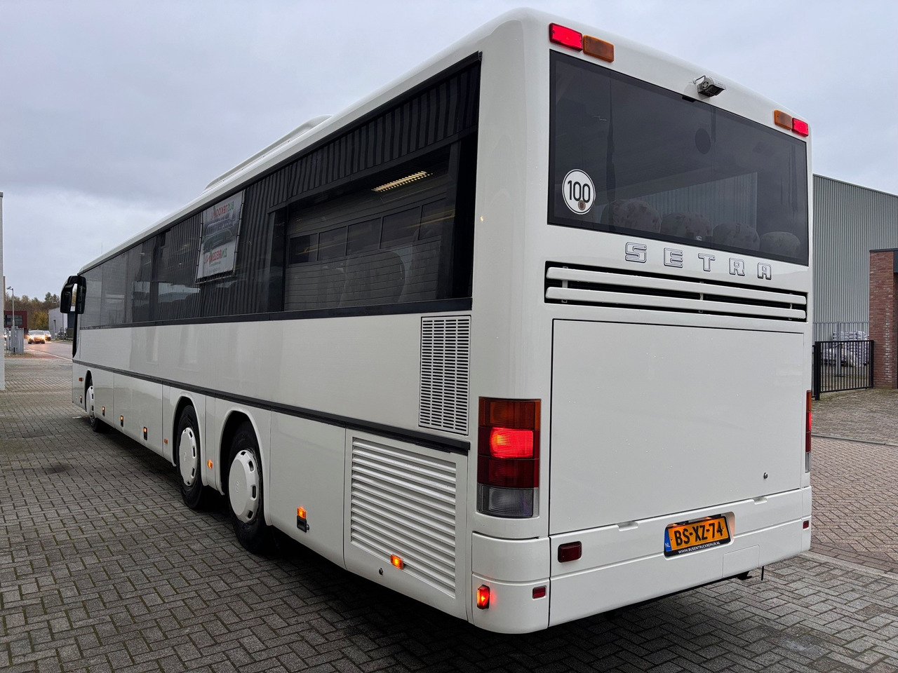 SETRA S317UL met 63 pl. en airconditioning S317GT - Coach: picture 4 SETRA S317UL met 63 pl. en airconditioning S317GT - Coach: picture 4
